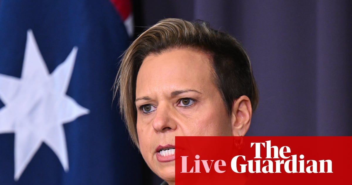 Australia news live: new regulations planned for smartglasses will include ‘right to erasure’, Rowland says